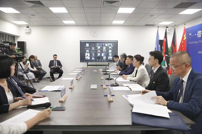 正文1.jpg 正文1.jpg